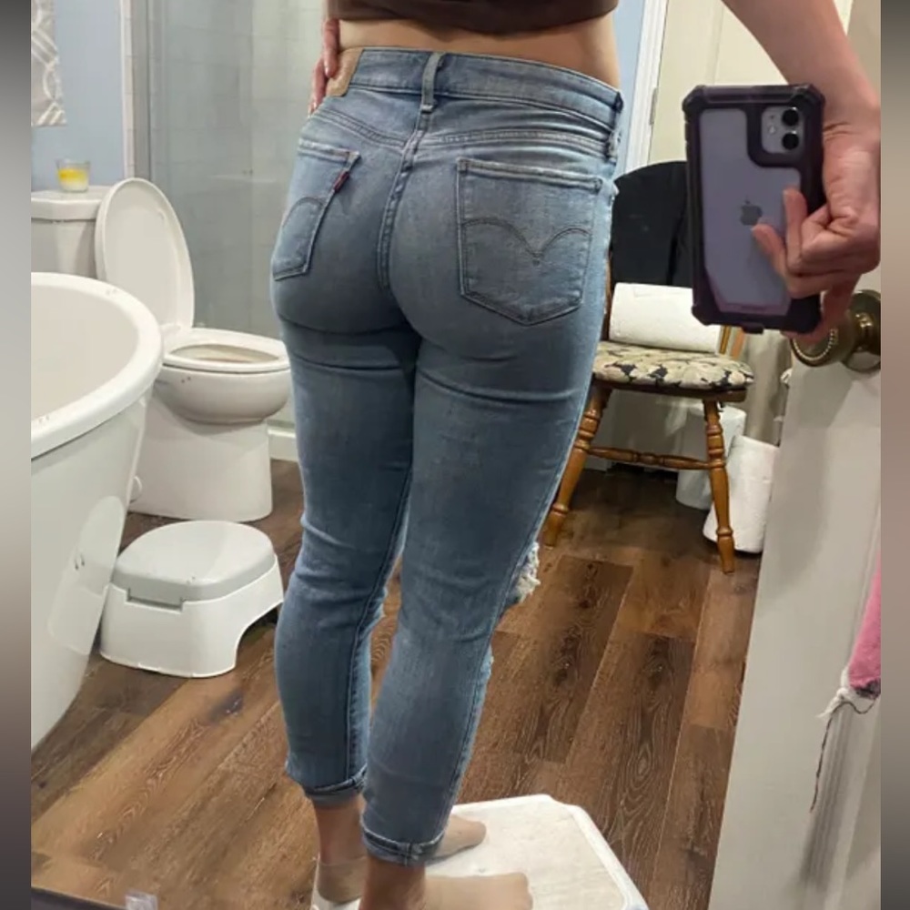 🚨Levi’s
